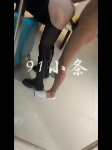 [原创] 大三在校黑丝长靴学姐被操得胡言乱语，得到此女必精尽人亡！